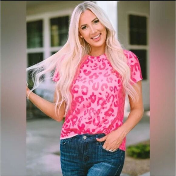 Pink Cheetah Patterned T-Shirt - Picture 1 of 6